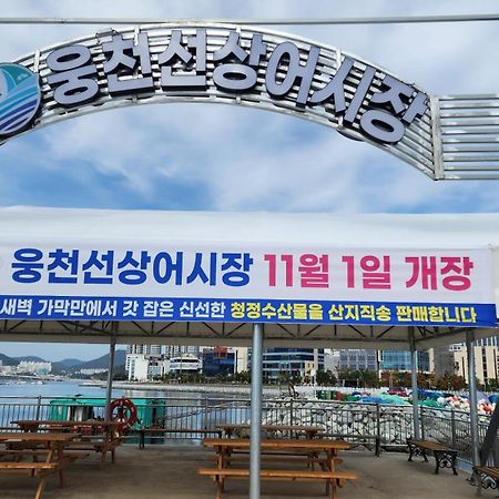 The Castle Ocean Suite Yeosu Bagian luar foto