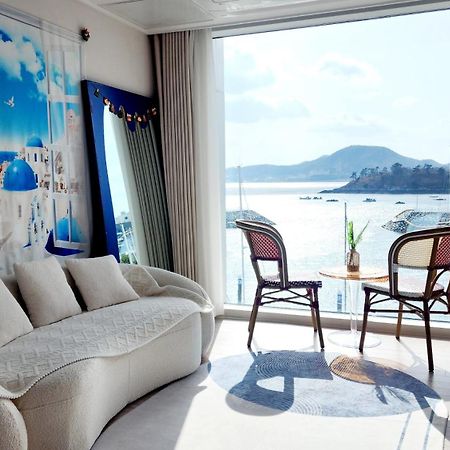 The Castle Ocean Suite Yeosu Bagian luar foto