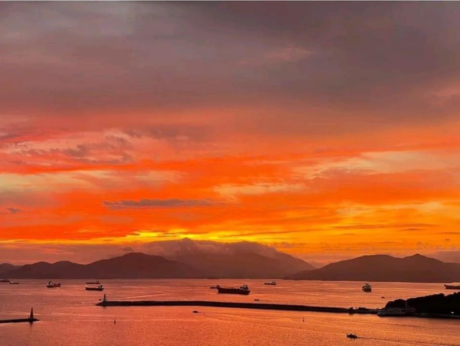The Castle Ocean Suite Yeosu Bagian luar foto